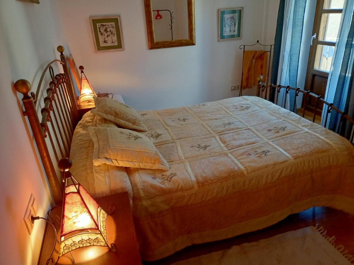 Apartamentos Bubal Pena Telera エル・プエヨ・デ・ハカ エクステリア 写真